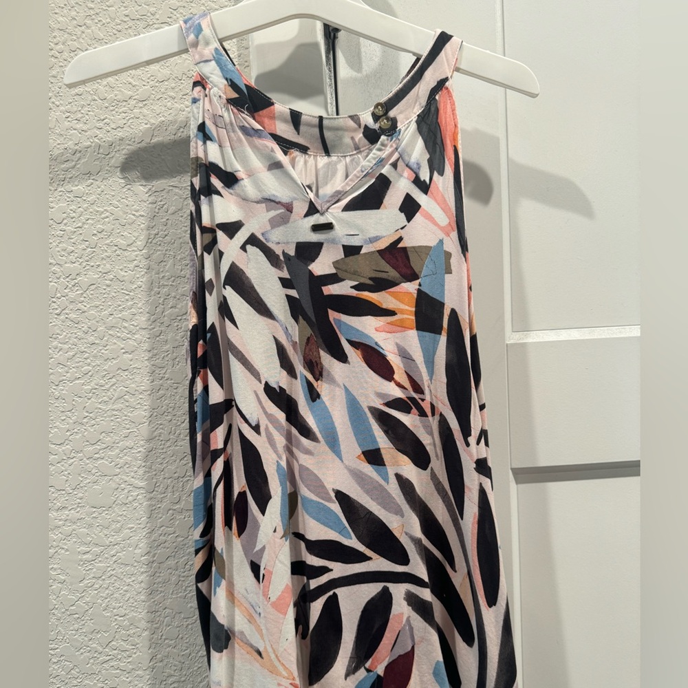 O’Neil brand Top size Small